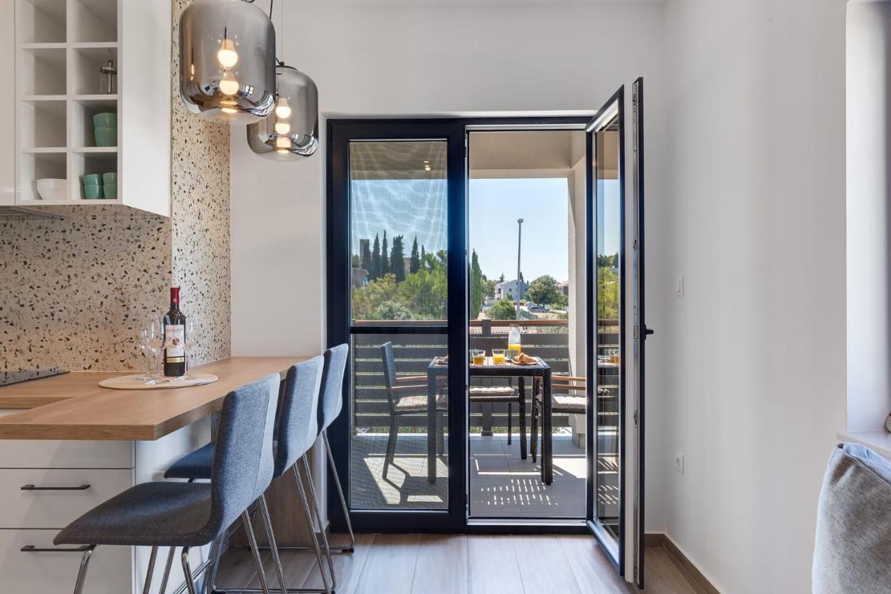 Residence Jonathan Биоград на Мору Екстериор снимка