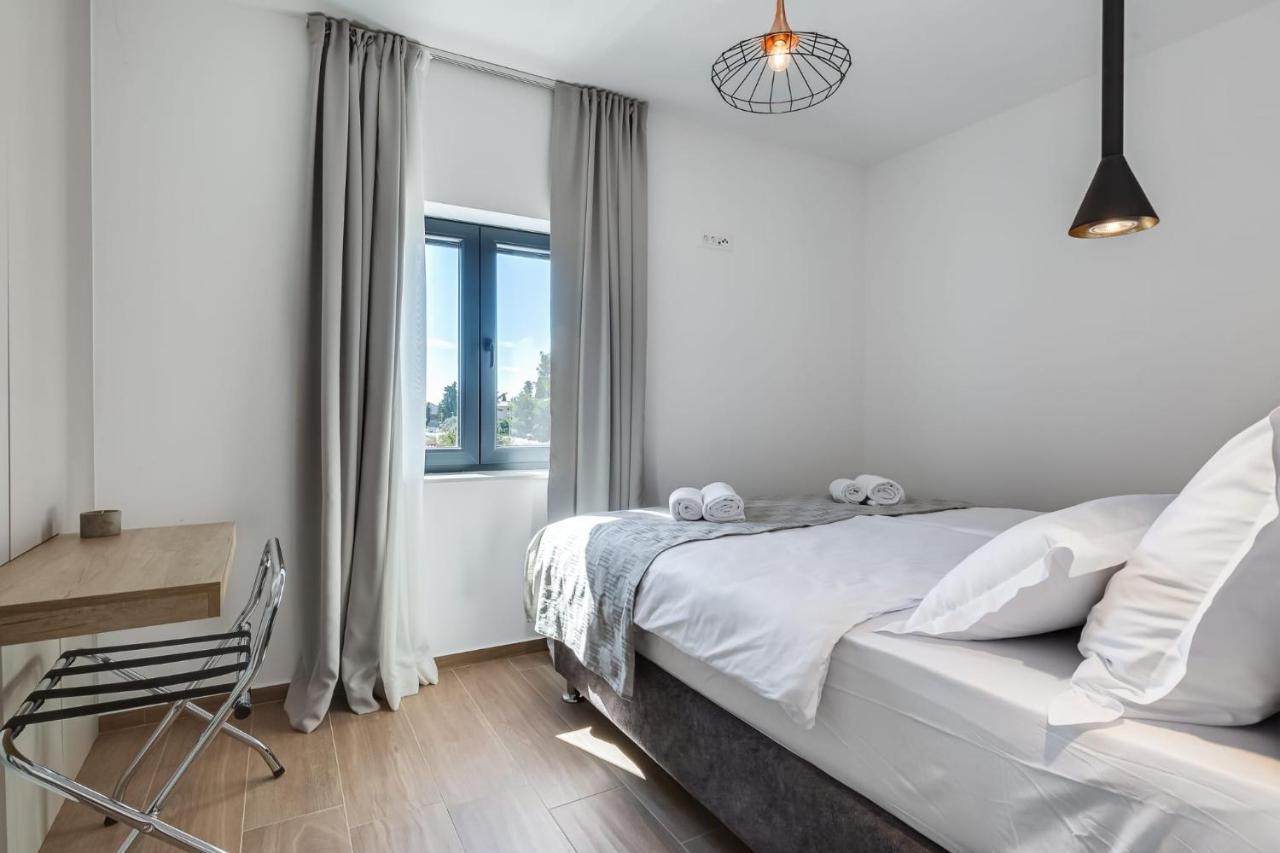 Residence Jonathan Биоград на Мору Екстериор снимка