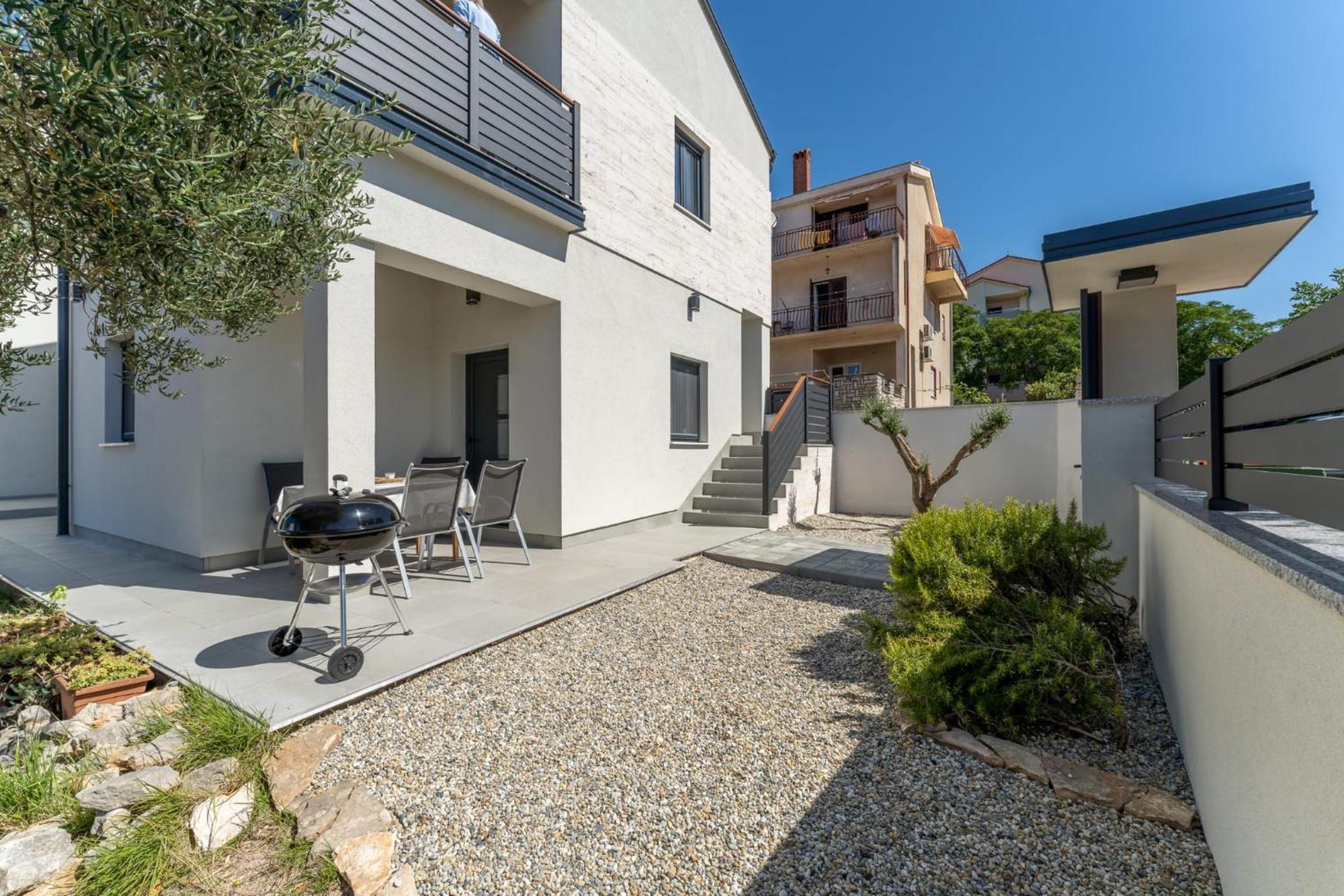 Residence Jonathan Биоград на Мору Екстериор снимка