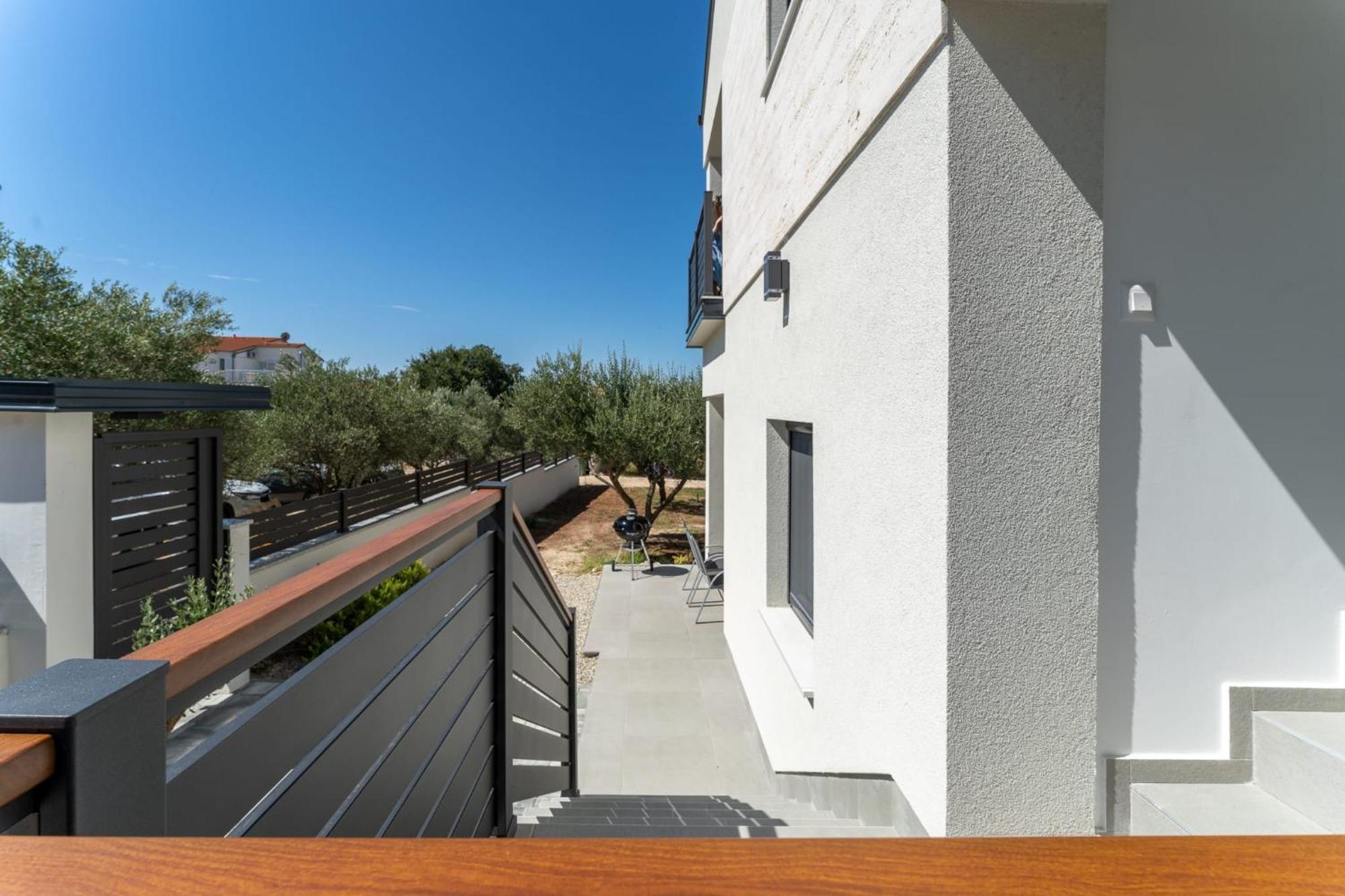 Residence Jonathan Биоград на Мору Екстериор снимка