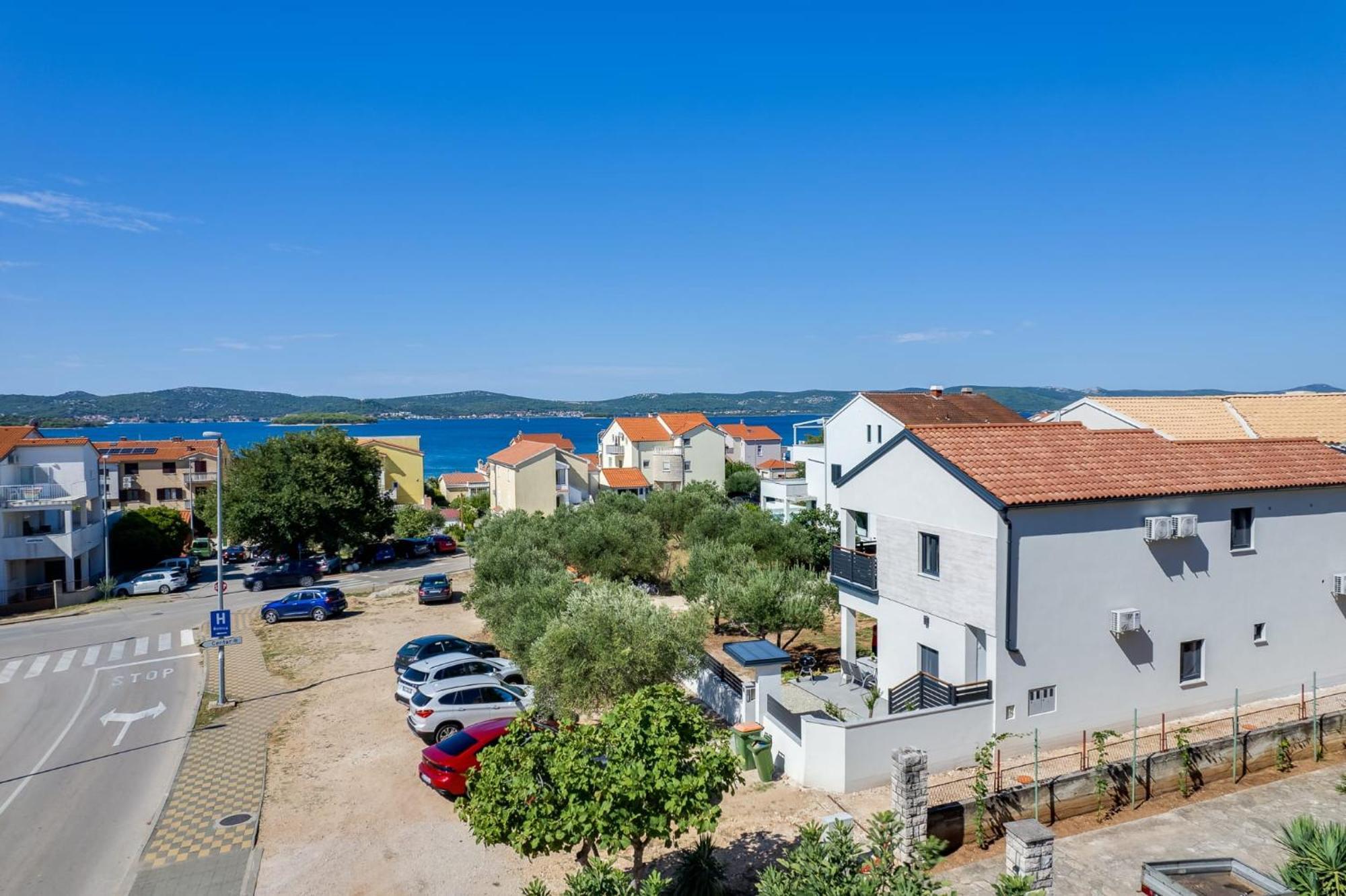 Residence Jonathan Биоград на Мору Екстериор снимка