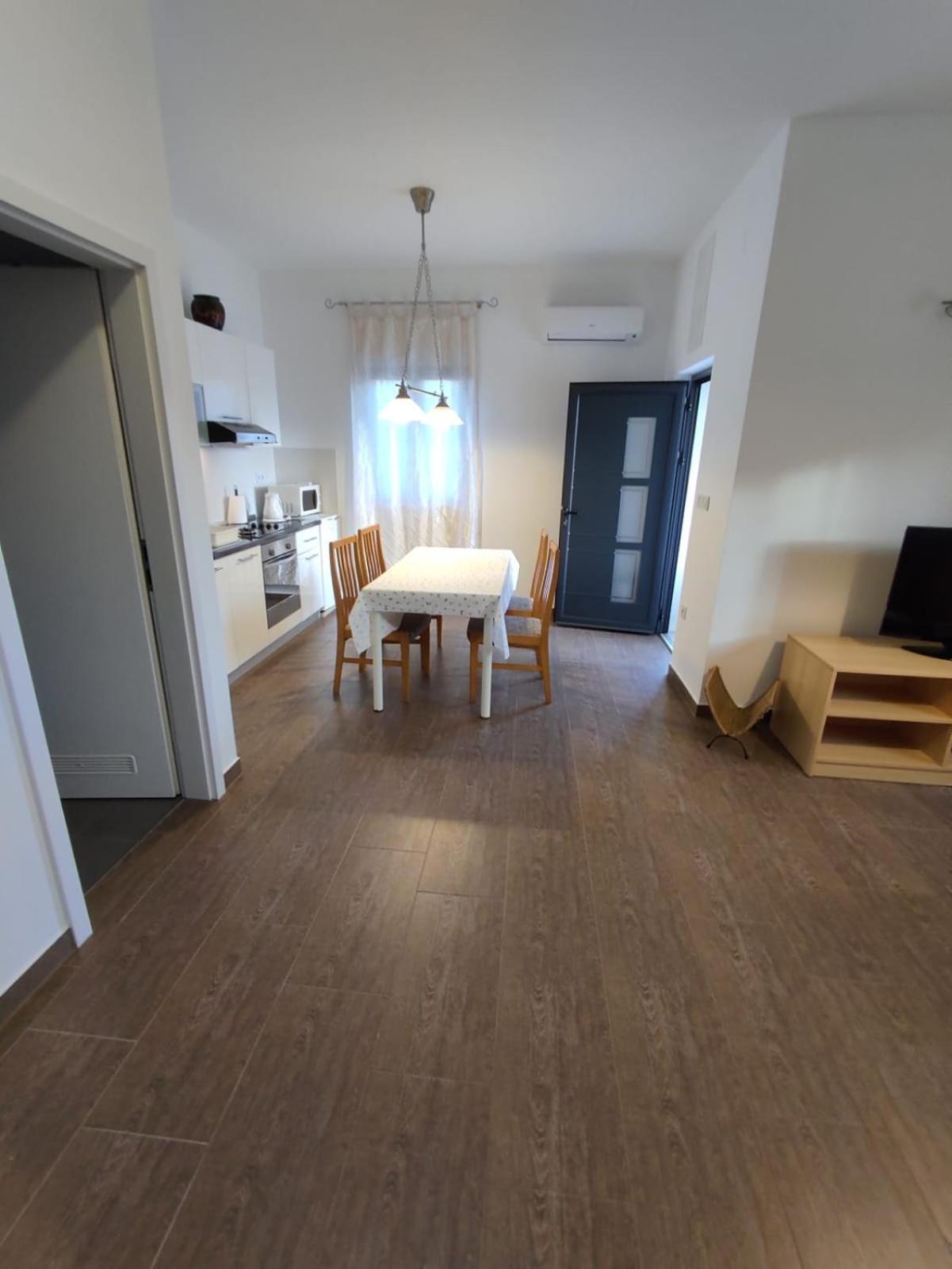 Residence Jonathan Биоград на Мору Екстериор снимка