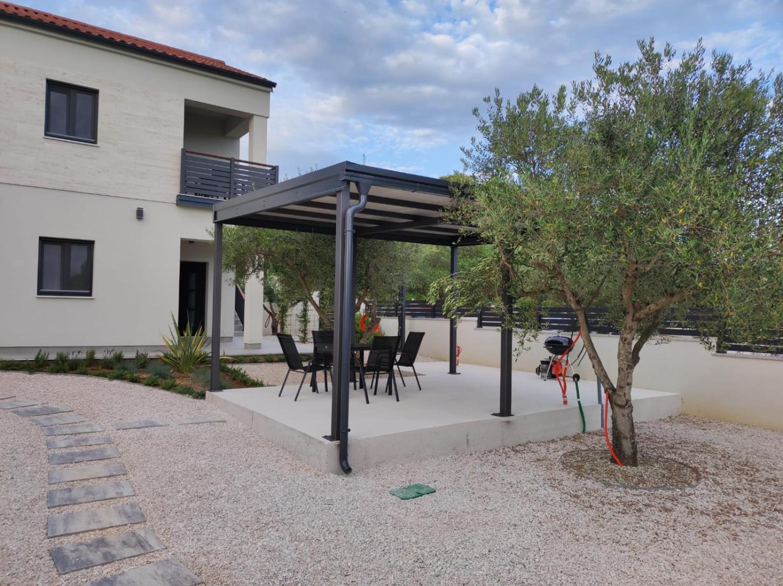 Residence Jonathan Биоград на Мору Екстериор снимка